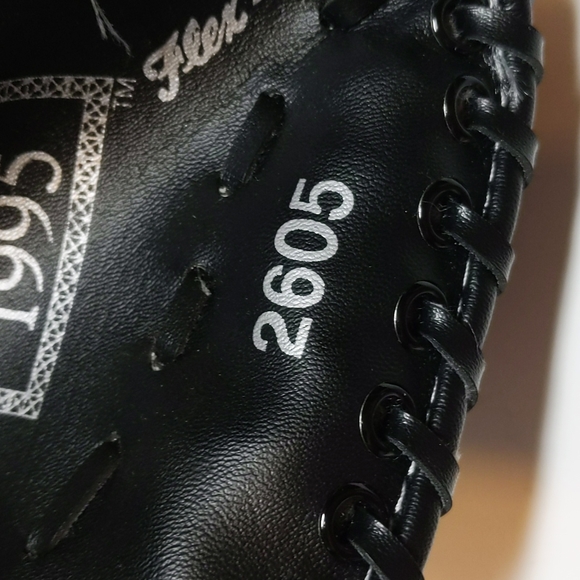 Black Baseball Glove - Picture 10 of 14